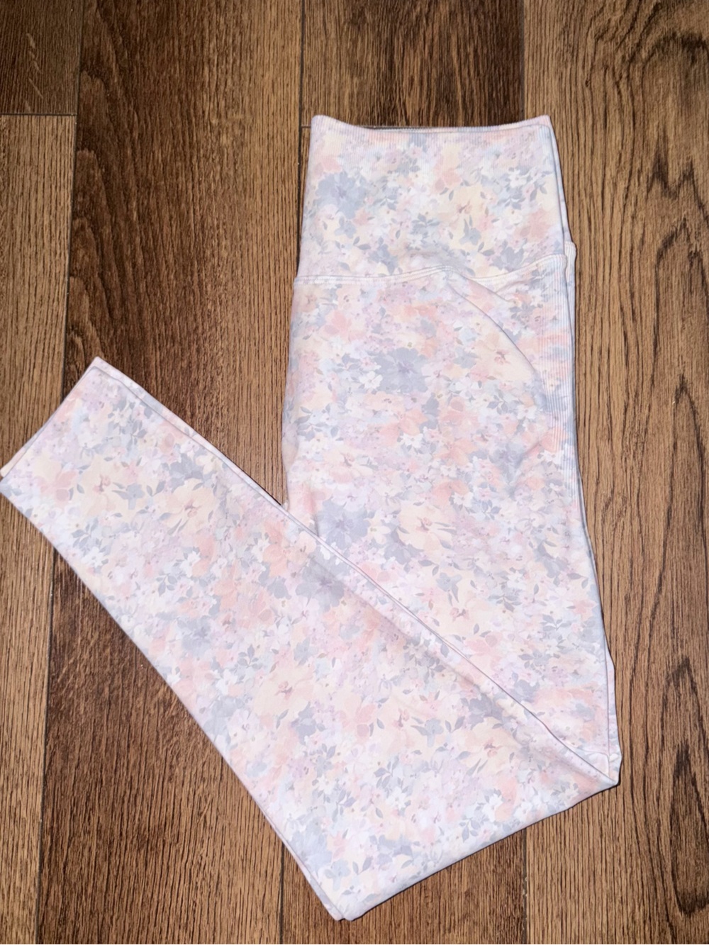 Fabletics Floral Pastel Leggings - Pink/Gray